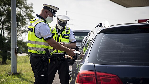 Policisté v úterý při dopravní akci rozdali 86 pokut, dalších dvanáct přestupků bylo oznámeno správnímu orgánu k projednání.