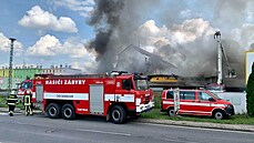 Do Kostelce nad Labem vyjelo k nahláenému poáru jedenáct jednotek hasi....