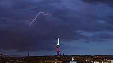 Večerní bouřka a silný déšť nad Prahou (13. července 2021) | na serveru Lidovky.cz | aktuální zprávy