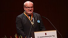 Bývalý ministr kultury Daniel Herman v Mnichov na sudetonmeckém sjezdu...