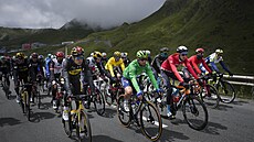 Závodníci tsn ped startem 16. etapy Tour de France.