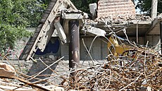 Demolice ruiny nedostavného lázeského komplexu v teplické Mlýnské ulici. (13....