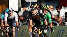 Wout van Aert se raduje z vít�zství v poslední etap� Tour de France.