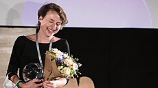 Anna Podskalská s cenou Anifilmu za Rudé boty