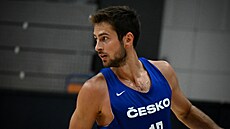 Tomá Kyzlink na tréninku eských basketbalist