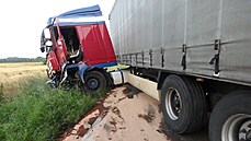 Srá�ka motocyklisty s kamionem v �áslavkách na Náchodsku (13. 7. 2021)