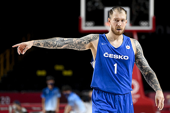 eský basketbalista Patrik Auda v úvodním utkání olympijského turnaje s Íránem.