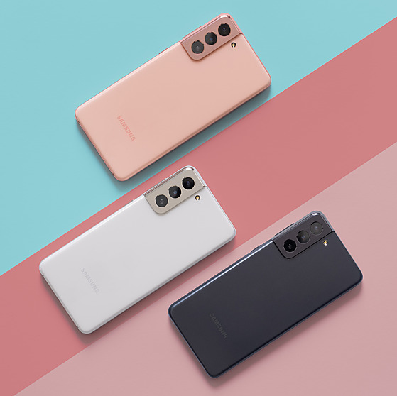 Telefony Samsung Galaxy S21 5G v rzných barevných variantách