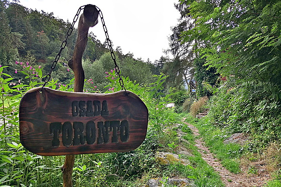 Sázavská osada Toronto u obce Luka pod Medníkem