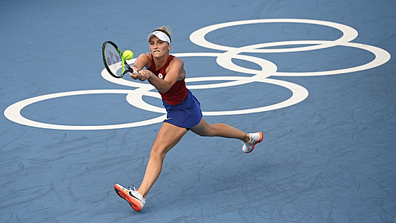 Zápas prvního kola tenisového turnaje en, Markéta Vondrouová z R (na snímku)...