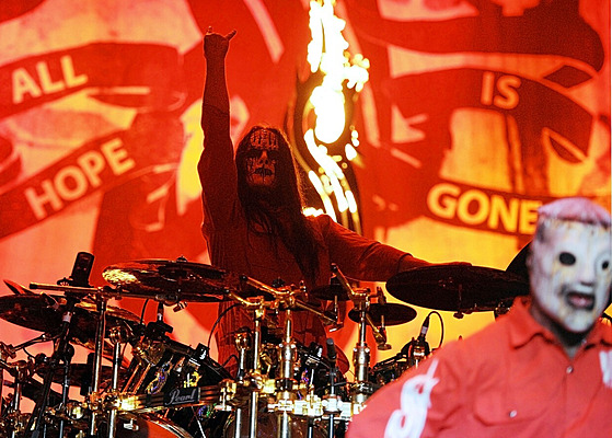 Joey Jordison za bicími v kapele Slipknot