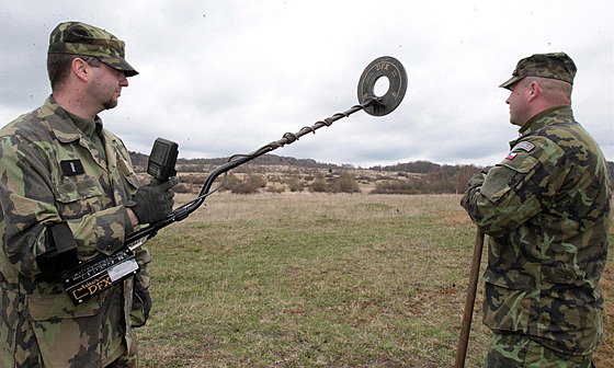 Hledání munice v Brdech (ilustraní foto)