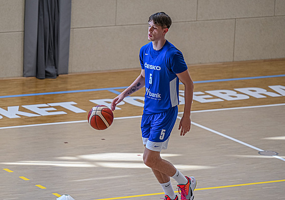 Ondej Hanzlík na pedolympijském tréninku eských basketbalist