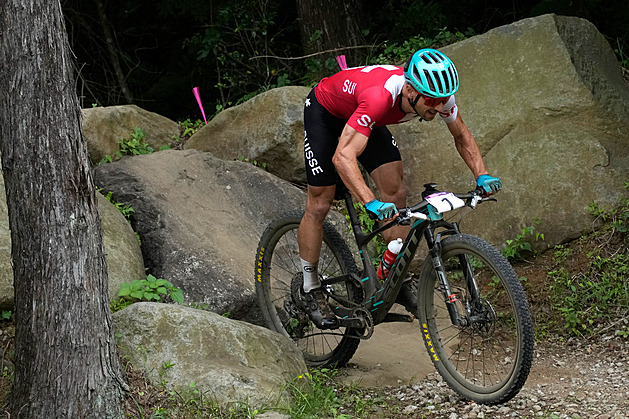 Schurter vyhrál v Lenzerheide a odpoutal se od Absalona, Cink byl desátý