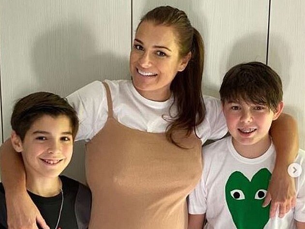 Alena �eredov� a jej� synov� Louis Thomas a David Lee Buffonovi