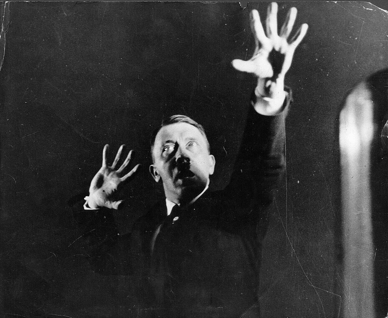 Byl děda nácek? Nová databáze lidem ukáže, zda byli jejich příbuzní v NSDAP