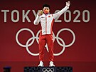 ían chen Li-ün opanoval kategorii do 67 kilogram v olympijském rekordu....