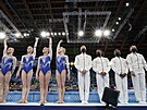 Gymnastika finále tým eny. Ruského olympijského výboru (vlevo) a USA. (27....