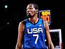 Americká basketbalová hvzda Kevin Durant na svých tetích olympijských hrách...