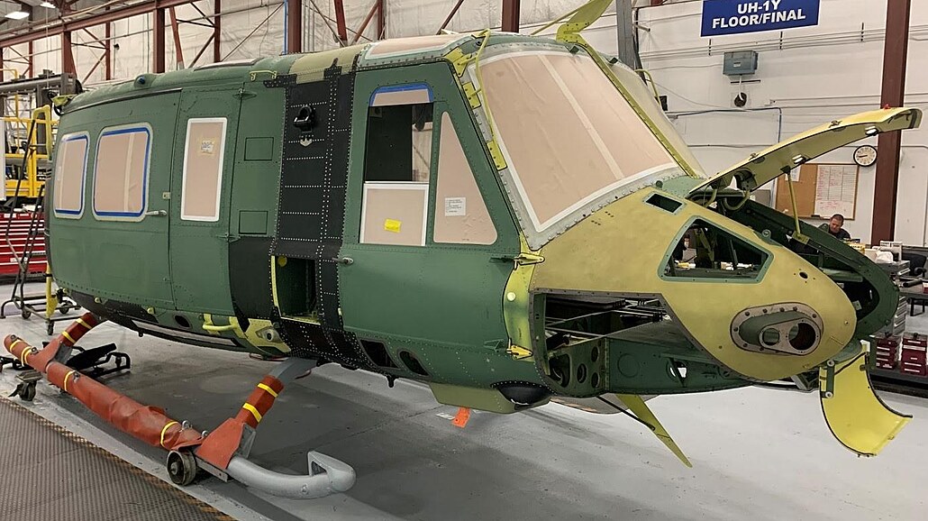 Výroba prvního vrtulníku Venom pro českou armádu v dílnách Crestview Aerospace...