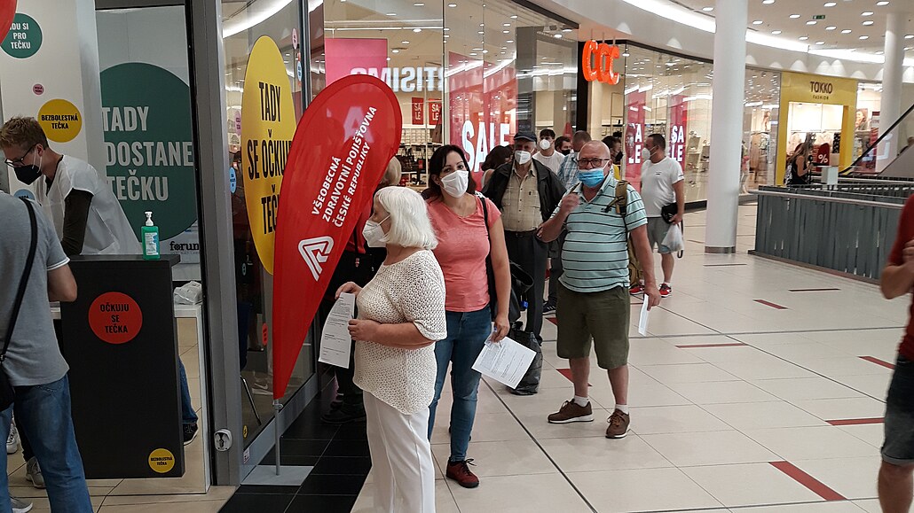 Očkování bez registrace spustily Ústí nad Labem a Olomouc. Zájem je velký