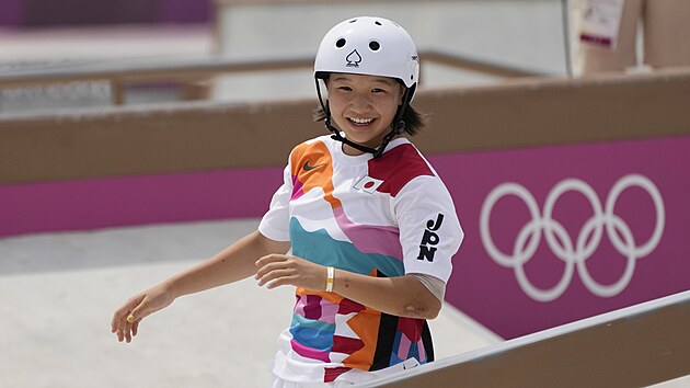 Prvn olympijskou vtzkou ve skateboardingu se v Tokiu stala tinctilet Japonka Momidi Niijov.
