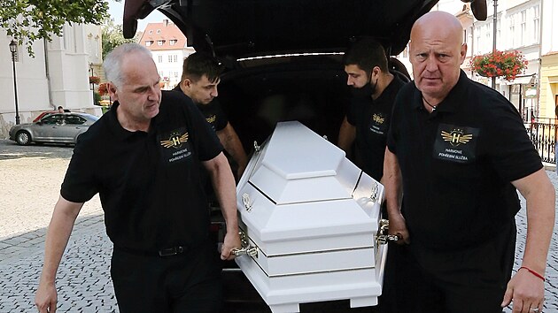 V Teplic�ch se rozlou�ili se Stanislavem Tom�em, kter� zem�el p�ed p�ti t�dny. (24. �ervence 2021)