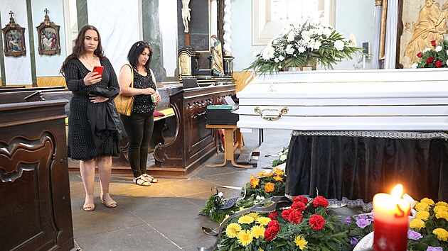 V Teplic�ch se rozlou�ili se Stanislavem Tom�em, kter� zem�el p�ed p�ti t�dny. (24. �ervence 2021)