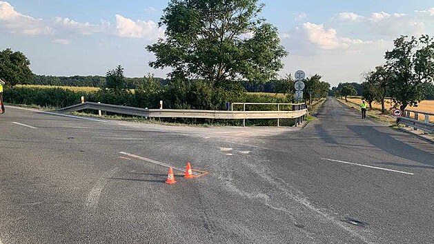 Na Olomoucku se střetl cyklista s autem. (25. července 2021)