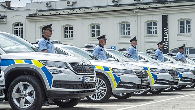 Automobilka koda Auto pedala 22. ervence 2021 ped koda Muzeem v Mlad Boleslavi 538 novch policejnch voz.