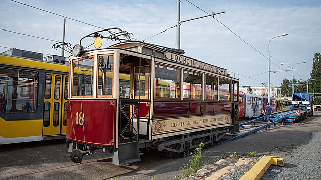 Tramvaj Kik se pesunula z Plzn do Prahy.