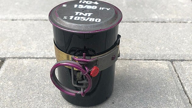 Gran�t byl odborn� zni�en v Ralsku.