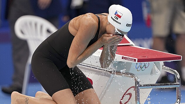 Barbora Seemanov ped semifinle dvoustovky volnm zpsobem na olympijskch hrch v Tokiu.