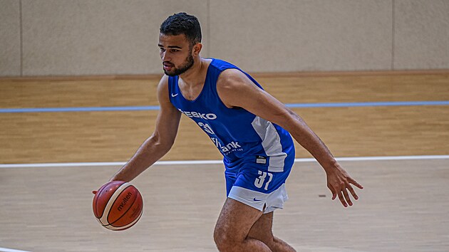 Patrick Samoura na pedolympijskm trninku eskch basketbalist