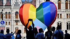 V Budapešti na Gay Pride protestovaly tisíce lidí proti zákazu osvěty o LGBT.... | na serveru Lidovky.cz | aktuální zprávy