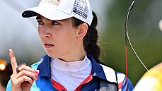 Česká lukostřelkyně Marie Horáčková v kvalifikaci na olympijský závod v Tokiu.