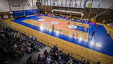 Momentka z utkání basketbalist do 20 let esko (bílá) vs. panlsko.