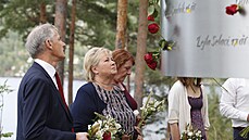 Vzpomínkové ceremonie se zúastnila i norská premiérka Erna Solbergová. (22....