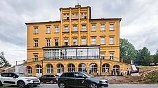 Pohled na pr��elí zrekonstruovaného zámku T�eme�ek v Dolních Studénkách na...
