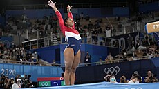 Gymnastika finále tým eny. Jordana Chilesová ze Spojených stát. (27....