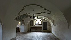 Interiér synagogy v Holeov (ervenec 2021)