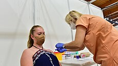 Očkování ve zlínské PSG aréně (červenec 2021).