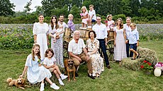 Švédská královská rodina na snímku z léta 2021
