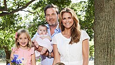 �védská princezna Madeleine, její man�el Christopher O�Neill a jejich d�ti...