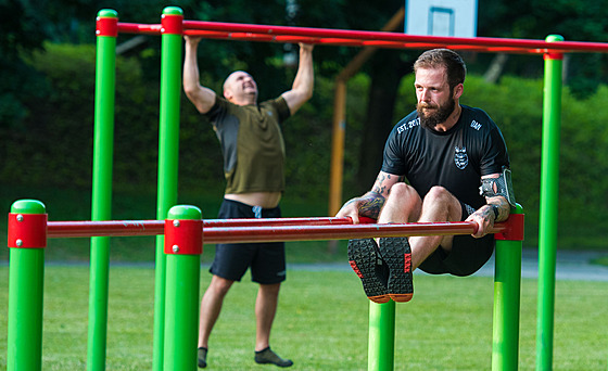 Tetina ech v dsledku ekonomických dopad do sportu investuje co nejmén a upednostuje sport venku i doma.