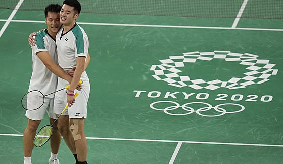 tyhru badmintonist na olympiád v Tokiu vyhráli Li Jang a Wang 'Lin z...