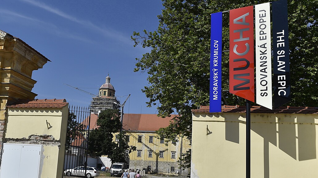 Výstava Slovanské epopeje Alfonse Muchy je k vid�ní na zámku v Moravském...