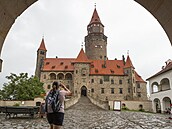 Hrad Bouzov patří mezi nejnavštěvovanější památky Olomouckého kraje.