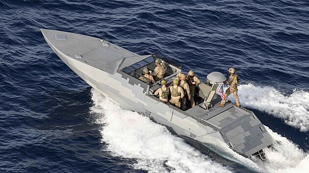 Vcvik podprn jednotky SEALs ve Stedozemnm moi