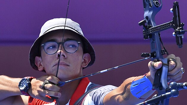 Mlad tureck lukostelec Mete Gazoz ovldl v Tokiu olympijskou sout mu.